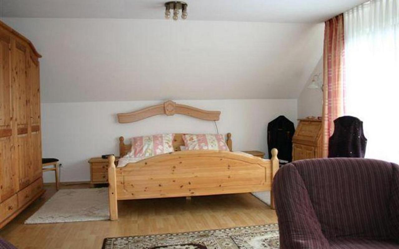 Pension Haus Zum Schlehenberg バイロイト エクステリア 写真